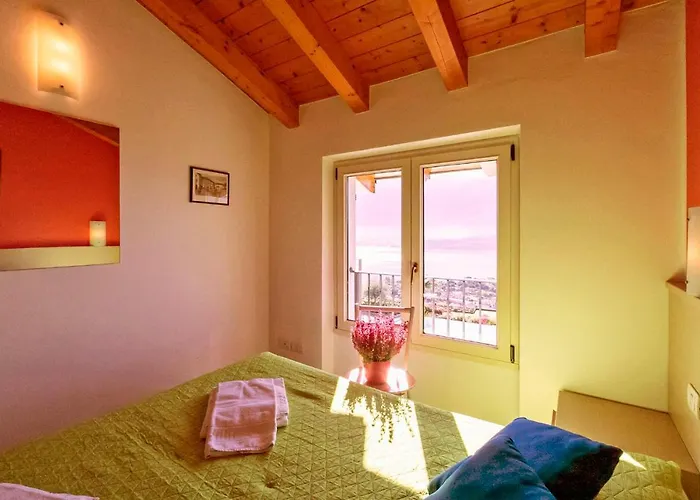 La Collina Degli Ulivi 아파트 베르카나